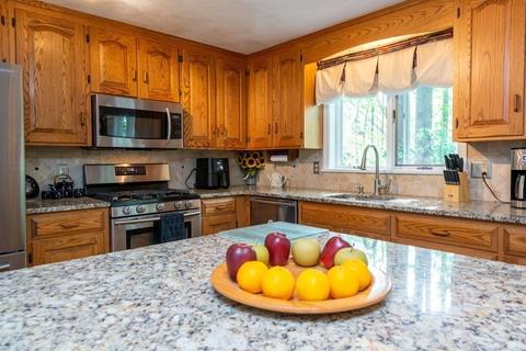 5 Oregon St, Georgetown, MA 01833 photo 10