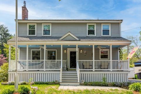79 Highland St, Townsend, MA 01469