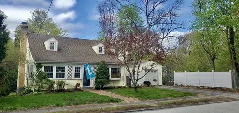 34 Longfellow Rd, Reading, MA 01867 photo 1