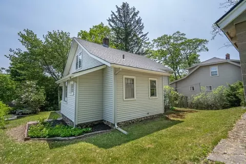 124 Clover St, Worcester, MA 01603 photo 8