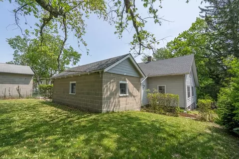 124 Clover St, Worcester, MA 01603 photo 9