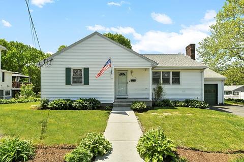 155 Harding Ter, Dedham, MA 02026 photo 2