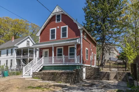 4 Upton St, Fitchburg, MA 01420