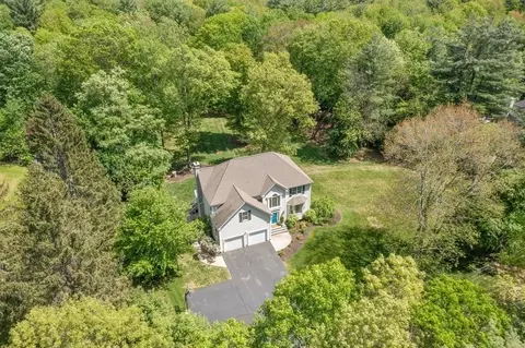 524 Langen Rd, Lancaster, MA 01523 photo 2