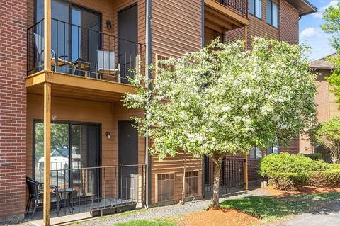 15 Blackstone Dr #21, Nashua, NH 03063