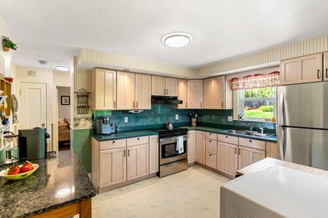 7 Varney St, Worcester, MA 01605 photo 22