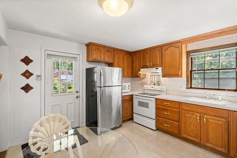 22 Willow St, Dedham, MA 02026 photo 10