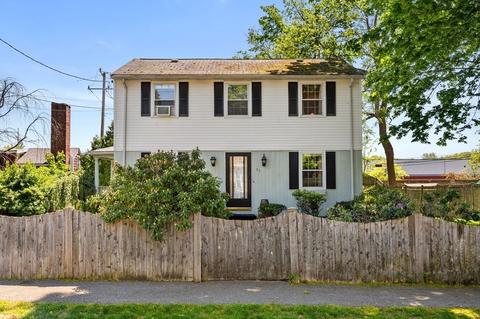 22 Willow St, Dedham, MA 02026 photo 2