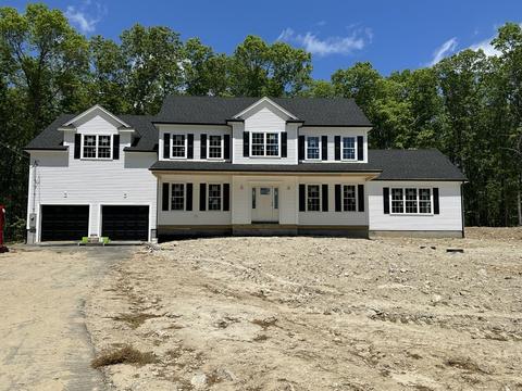 1 Hill St, Blackstone, MA 01504