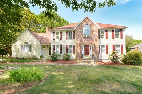 16 Woodcrest Rd, Westborough, MA 01581