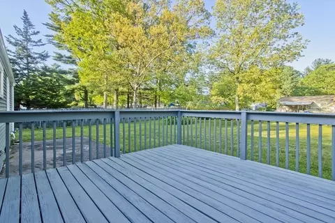 75 Saffron Cir, Springfield, MA 01129 photo 35