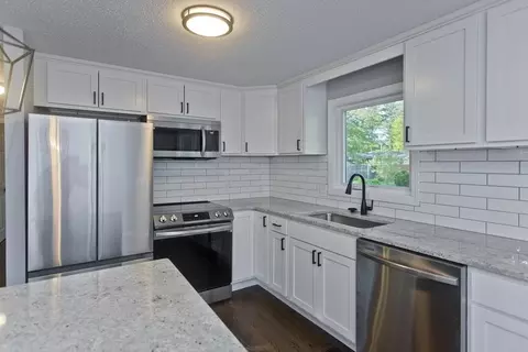 75 Saffron Cir, Springfield, MA 01129 photo 9