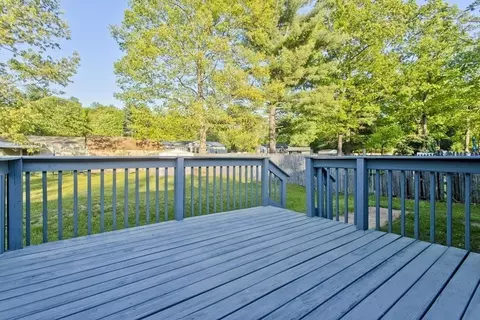75 Saffron Cir, Springfield, MA 01129 photo 34