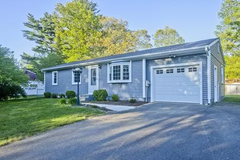 75 Saffron Cir, Springfield, MA 01129 photo 1