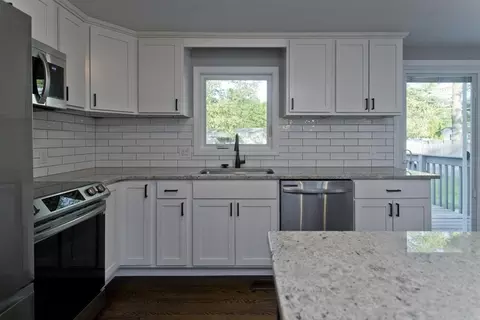 75 Saffron Cir, Springfield, MA 01129 photo 11