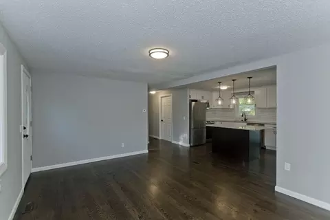 75 Saffron Cir, Springfield, MA 01129 photo 6