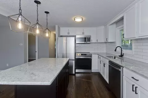 75 Saffron Cir, Springfield, MA 01129 photo 8