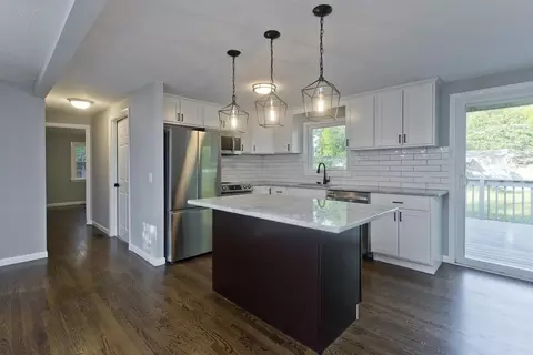 75 Saffron Cir, Springfield, MA 01129 photo 7