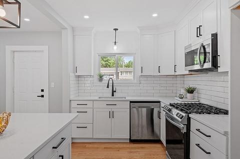 9 Sisson Ter, Lynn, MA 01902 photo 6