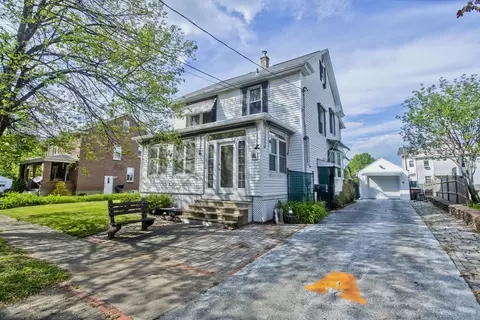 18 Mulberry St, Agawam, MA 01001