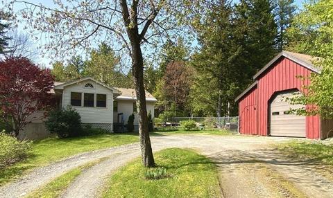 204 Trouble St, Cummington, MA 01026