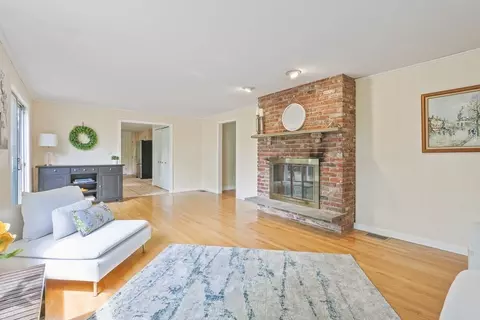 110 South St, Needham, MA 02492 photo 12