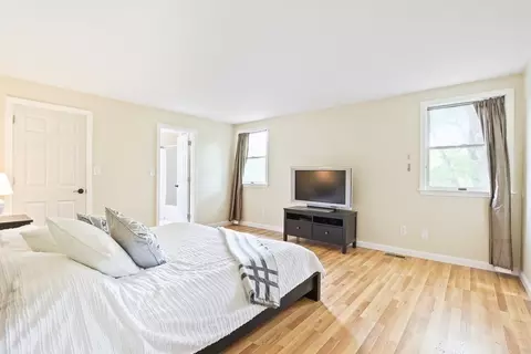 110 South St, Needham, MA 02492 photo 18