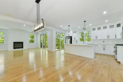 15 Powers St, Dedham, MA 02026 photo 4