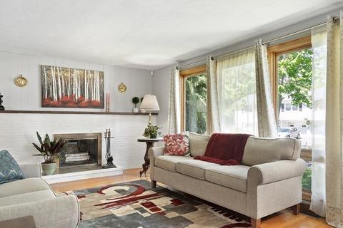122 Chickering Rd, Dedham, MA 02026 photo 3