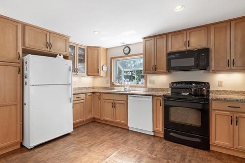 122 Chickering Rd, Dedham, MA 02026 photo 12