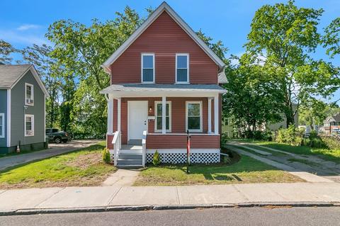 19 Beacon St, Springfield, MA 01109