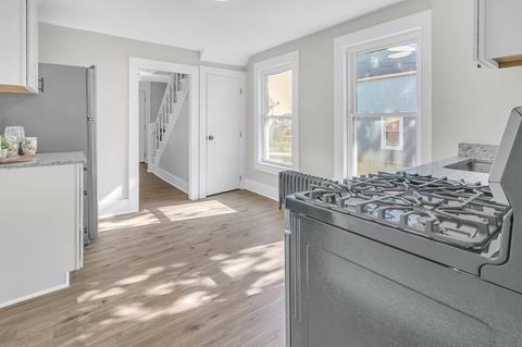 19 Beacon St, Springfield, MA 01109 photo 5