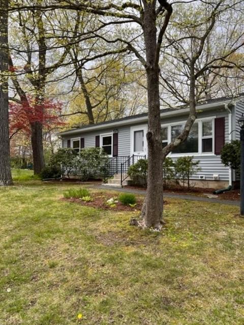 118 Overlook Dr, Northampton, MA 01062