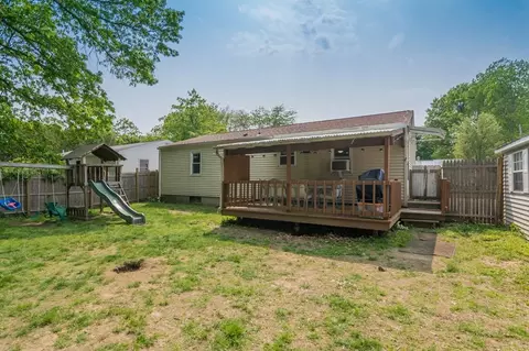 65 Hanson Dr, Springfield, MA 01128 photo 25