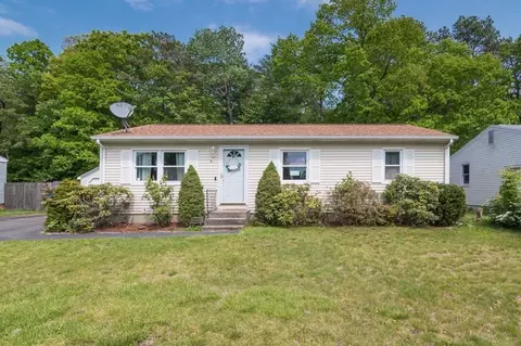 65 Hanson Dr, Springfield, MA 01128 photo 1