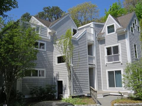 202 Bradford St # A, Provincetown, MA 02657