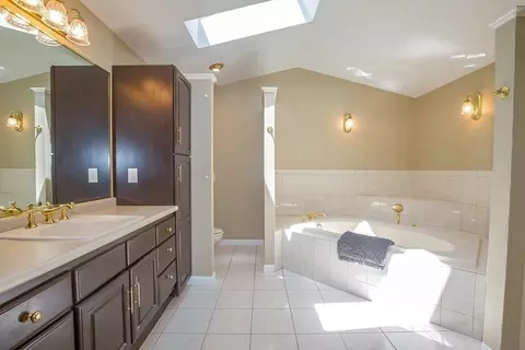 103 Northway Dr, Springfield, MA 01119 photo 18