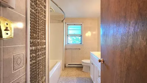 34 Colonial Rd, Worcester, MA 01602 photo 21