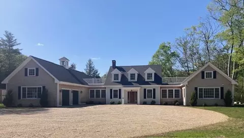 210 Southern Ave, Essex, MA 01929