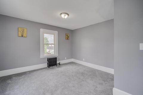 114 Mooreland St, Springfield, MA 01104 photo 8