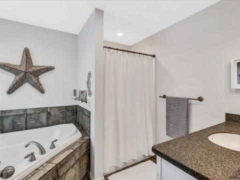 300 Mashpee Neck Rd, Mashpee, MA 02649 photo 14