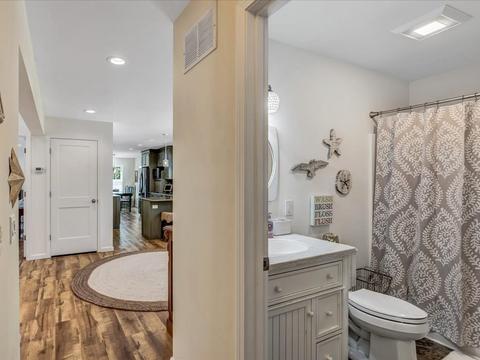 300 Mashpee Neck Rd, Mashpee, MA 02649 photo 15