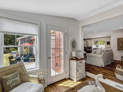 300 Mashpee Neck Rd, Mashpee, MA 02649 photo 8