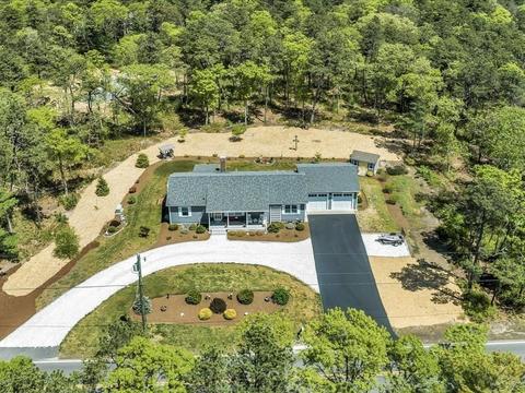 300 Mashpee Neck Rd, Mashpee, MA 02649 photo 4
