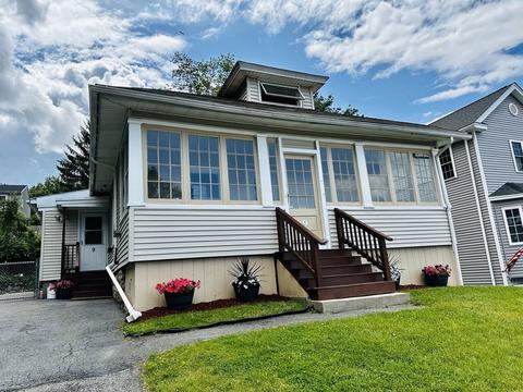 9 Glade St, Worcester, MA 01610