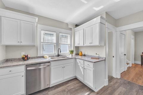 853 Armory St, Springfield, MA 01104 photo 11