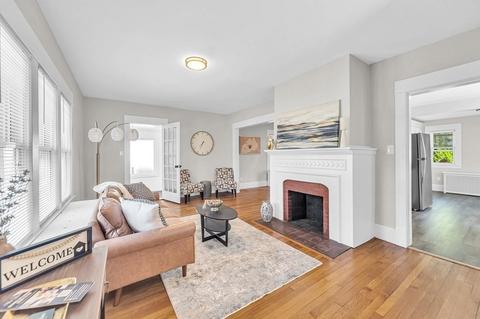 853 Armory St, Springfield, MA 01104