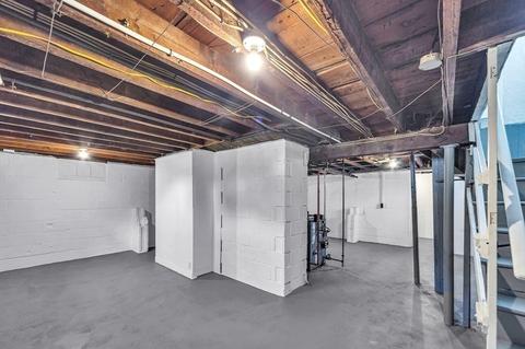 853 Armory St, Springfield, MA 01104 photo 29