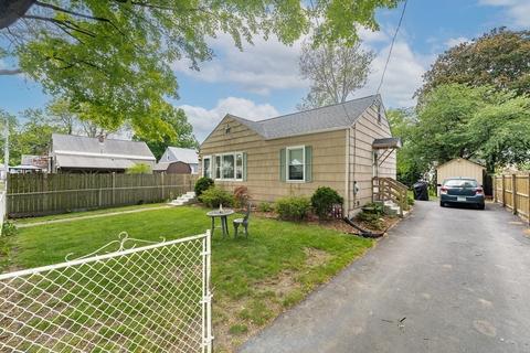 60 Georgetown St, Springfield, MA 01104 photo 2