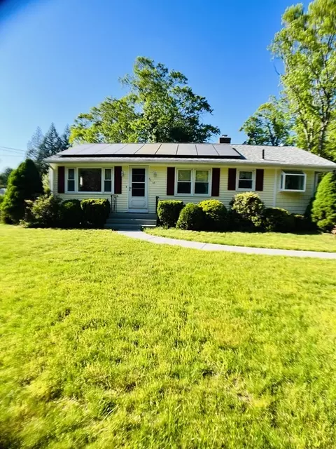57 Wheaton Dr, Attleboro, MA 02703 photo 1